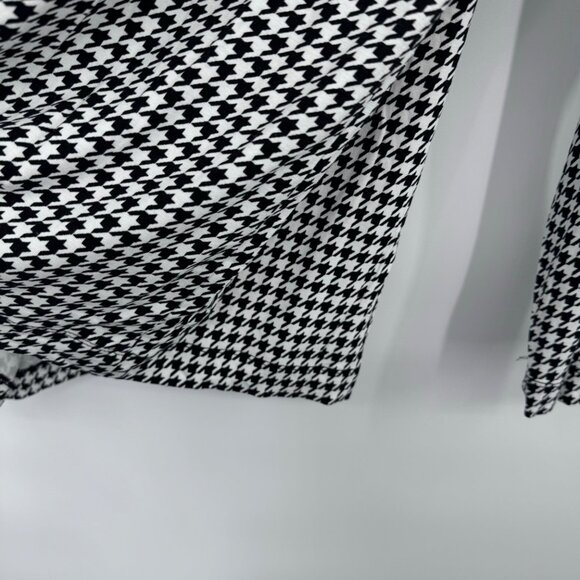 Chicos 2 Womens Houndstooth Long Sleeve Top layering tee size large black knit - Picture 14 of 14